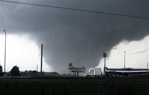tornadoes alabama photos. Tuscaloosa Tornado