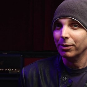 studio-webisode-2-joe-satriani-black-swans-and-wormhole-wizard-hd