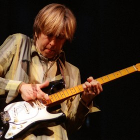 Eric Johnson-“SRV”- Stevie Ray Vaughan tribute 10-96